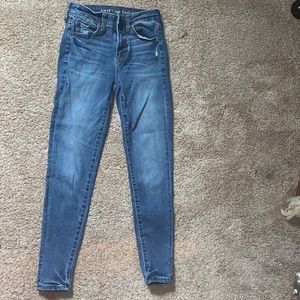 medium wash american eagle skinny jeans